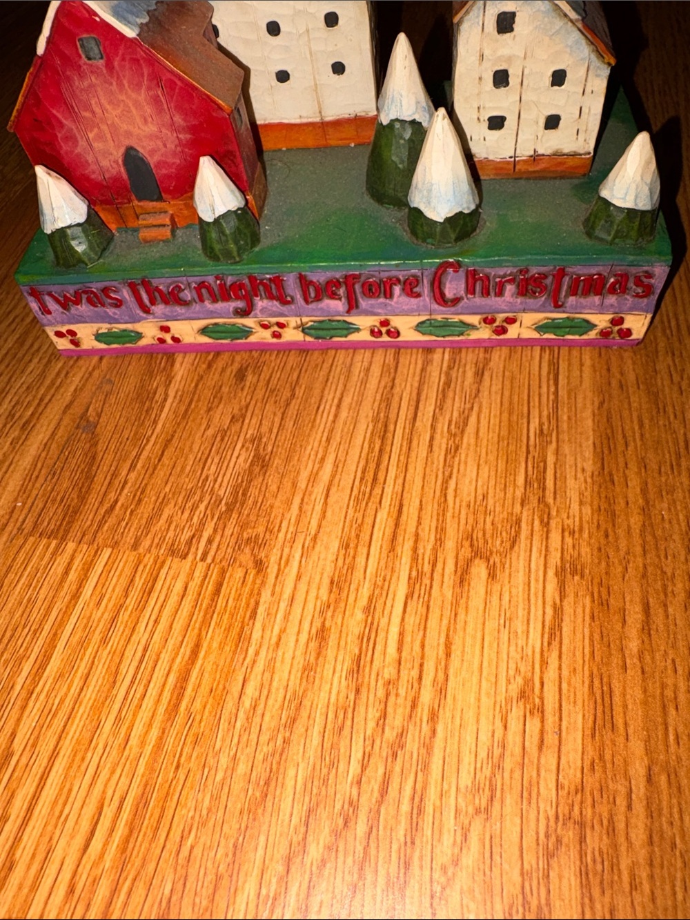 Vintage 2005 Jim Shore Santa Sleigh with Reindeer and Village - Picture 9 of 10